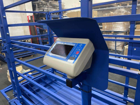 Терминал НВТ-9 на весах для взвешивания животных ВСП4-ЖСО